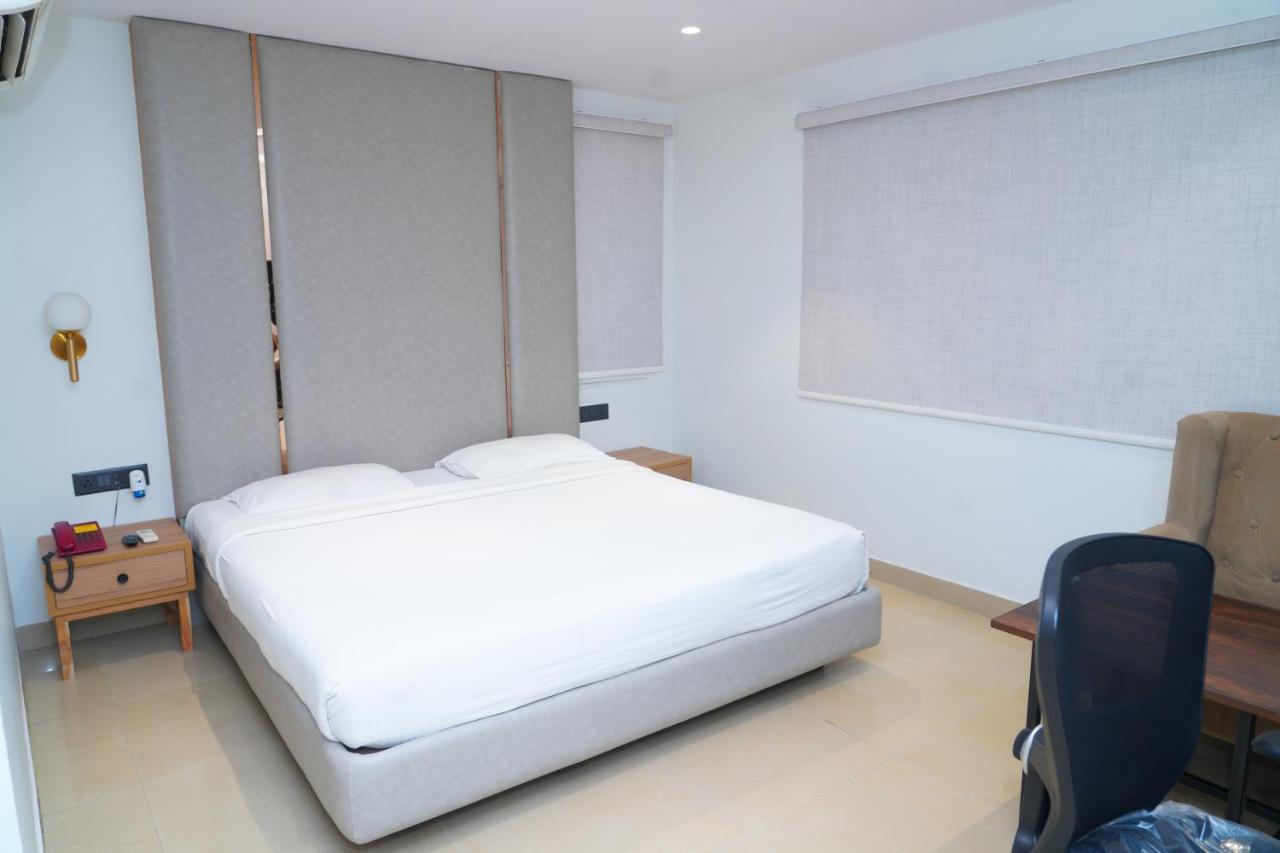 Hotel Kinara Grand Haidarábád Kültér fotó